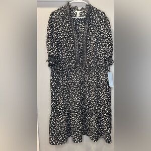 London Times Black and White Floral Blouse